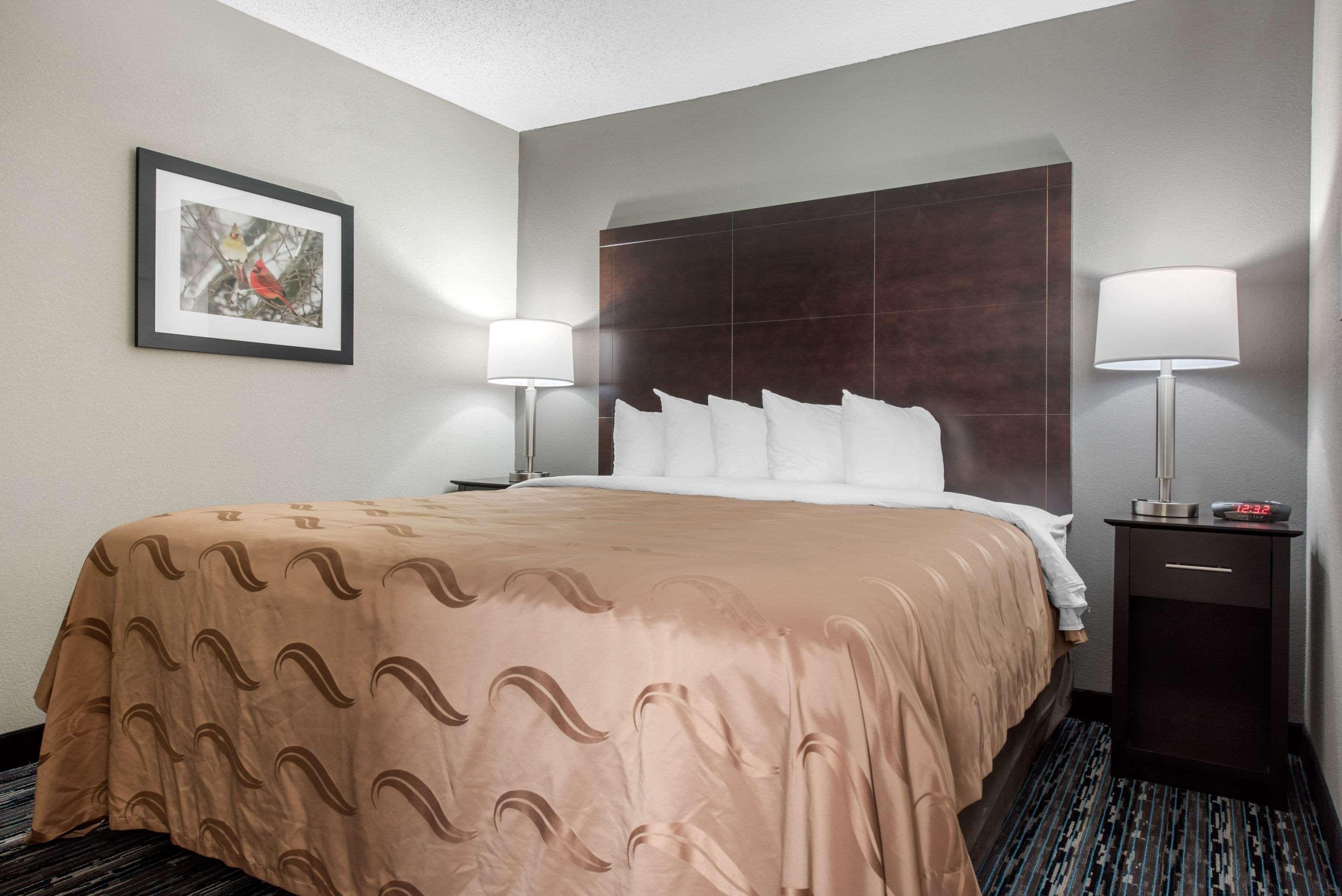 Quality Inn & Suites Brownsburg - Indianapolis West Extérieur photo